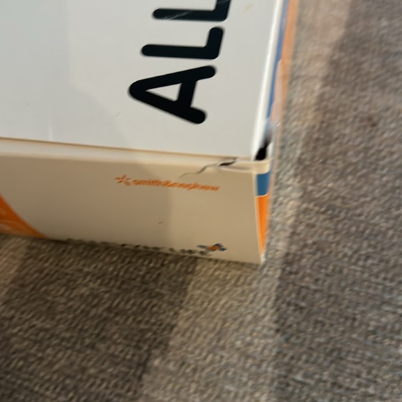 Allevyn Life 66801070 | 8 1/4 Inch x 8 1/4 Inch box of 10 - Picture 5 of 8